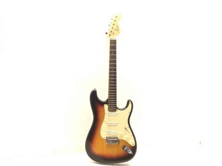 Squier Stratocaster - Imagen principal del anuncio