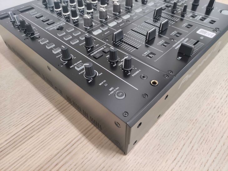 Pioneer DJ DJM-A9 - Bild2