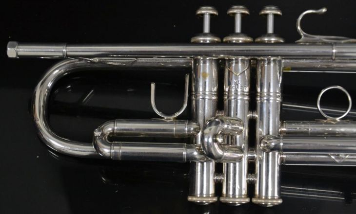 Trompeta Bach Stradivarius pabellón 43* Corp - Image5