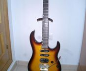 Washburn MG700 MERCURY II '90
 - Immagine