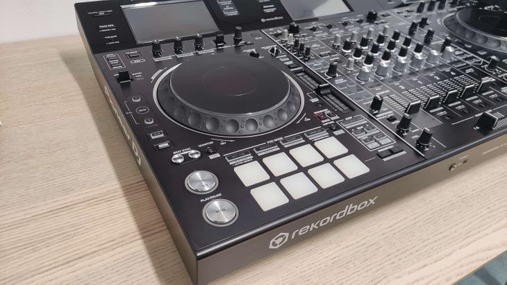 Pioneer DJ DDJ-RZX con decksaver + flightcase - Image2