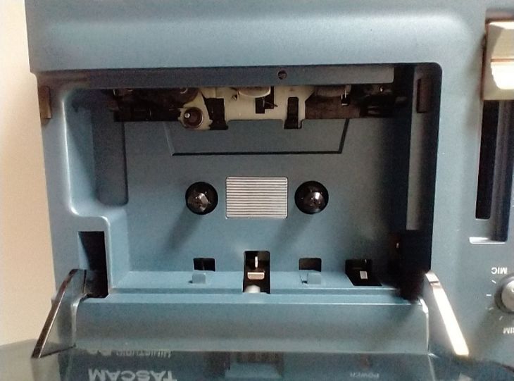 Tascam Porta 02 grabador cassette 4 pistas - Imagen2