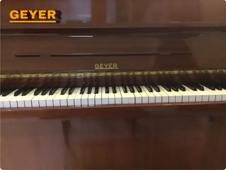 Piano de pared GEYER - Imagen3