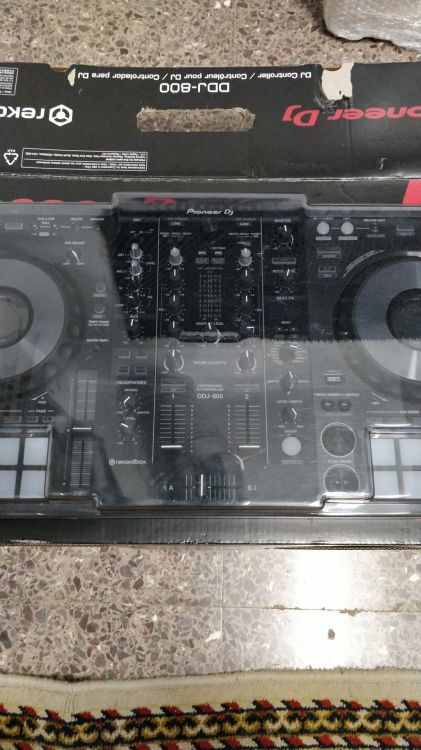 Pioneer DJ DDJ-800 - Image6