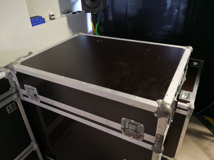 Allen-Heath SQ-7 Mixer + Flight Case + Dust Cover - Immagine6