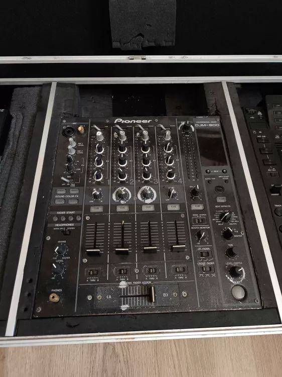 PIONEER 2x CDJ2000, 1x DJM800, 1x Flight Case - Image3