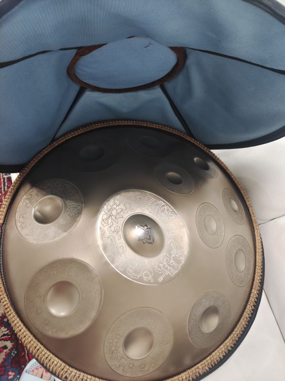 Handpan D Kurd 12 notas - Imagen5