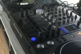 2 XDJ 1000 MK2 + DJM 750 MK2 + sacoches et câbles - Imagen