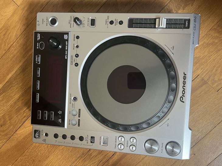 Pioneer CDJ 850 - Image2