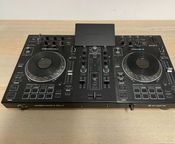 Denon DJ Prime 2 with Magma case
 - Image