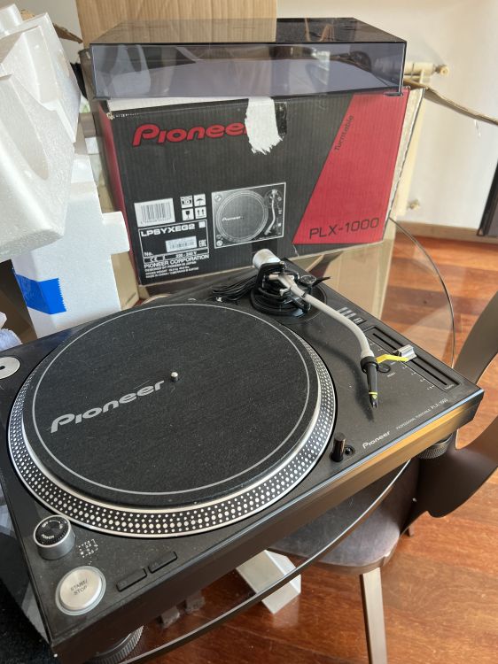 Pioneer PLX-1000. Plato DJ Profesional - Imagen por defecto