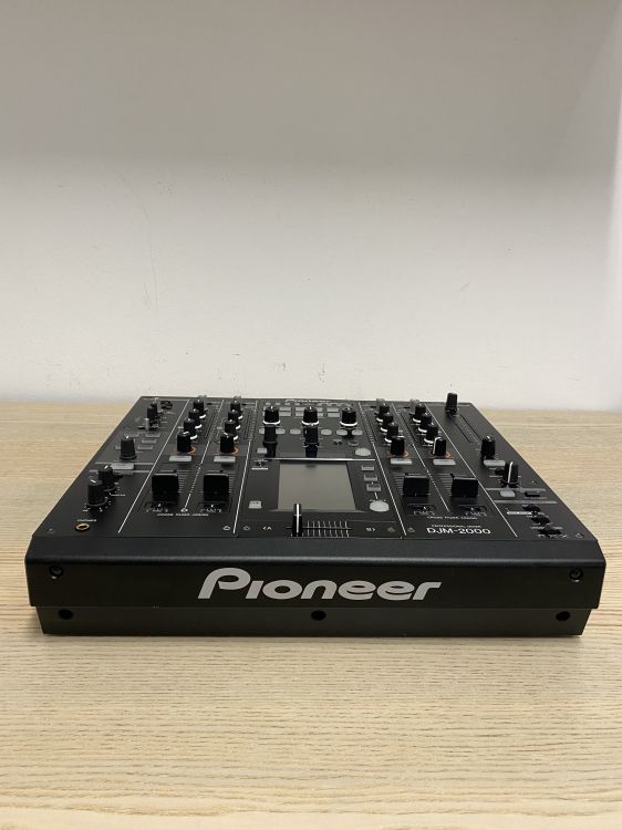 Pioneer DJM-2000 - Bild3