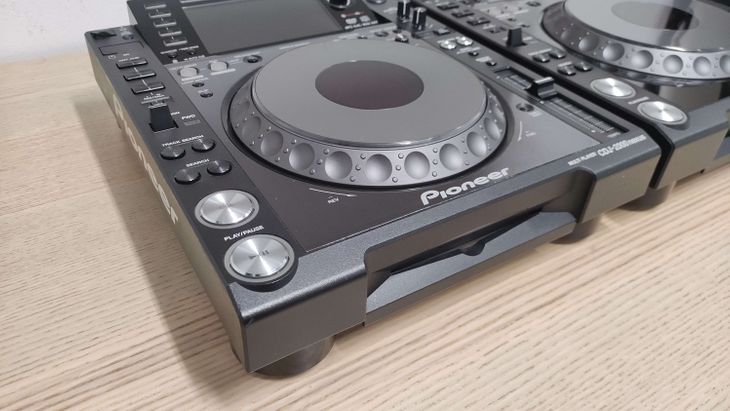 2x Pioneer DJ CDJ-2000 Nexus - Image2