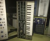 Sintetizador Microkorg MK1 - Imagen