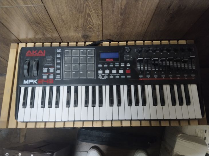 Akai profesional mpk 249 - Bild2