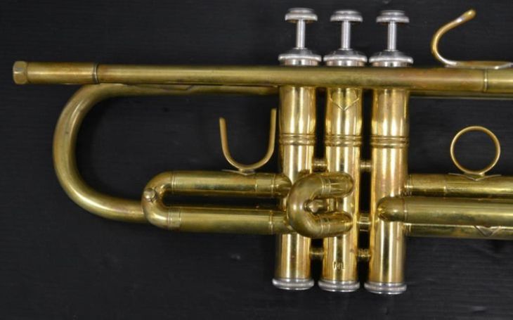 Trompeta Bach Stradivarius pabellón 43* RawBrass - Imagen5