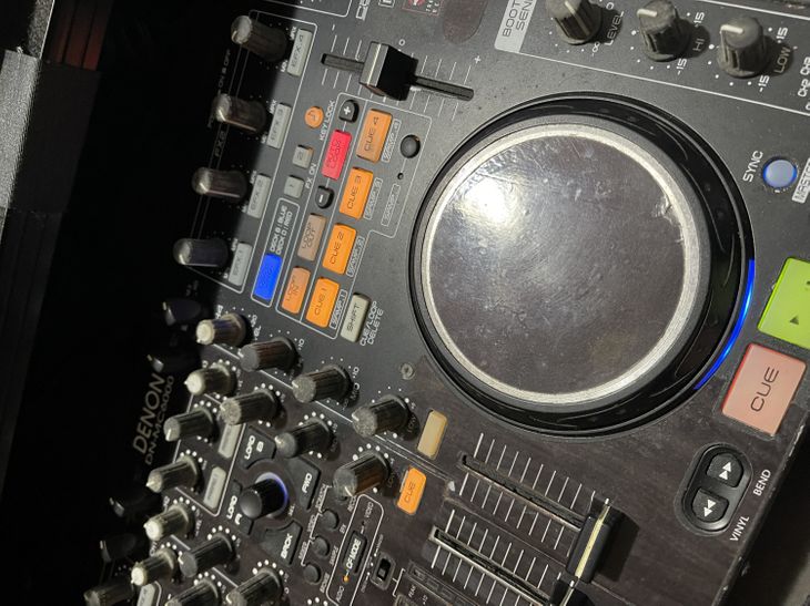 Denon DN MC6000 - Imagen2
