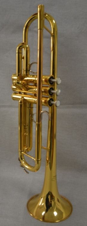 Trompeta Sib Yamaha 6335 lacada en muy buen estado - Imagen6