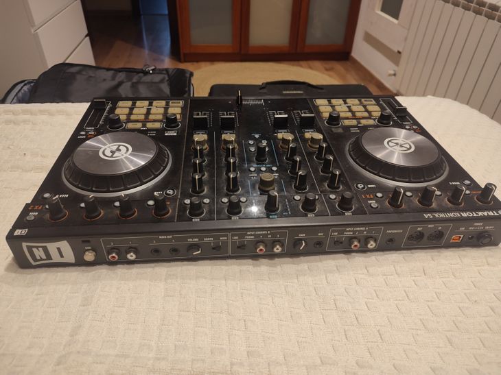 Traktor s4 mk2 - Bild2