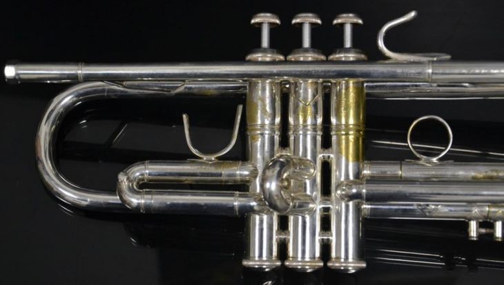 Trompeta Bach Stradivarius pabellón 43 - Image5