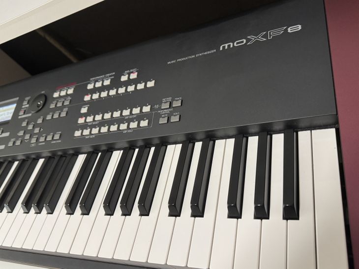 Teclado Yamaha moxf8 - Bild4