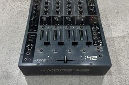 Allen & Heath Xone:42
 - Bild