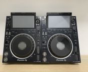 2x Pioneer DJ CDJ-3000
 - Image