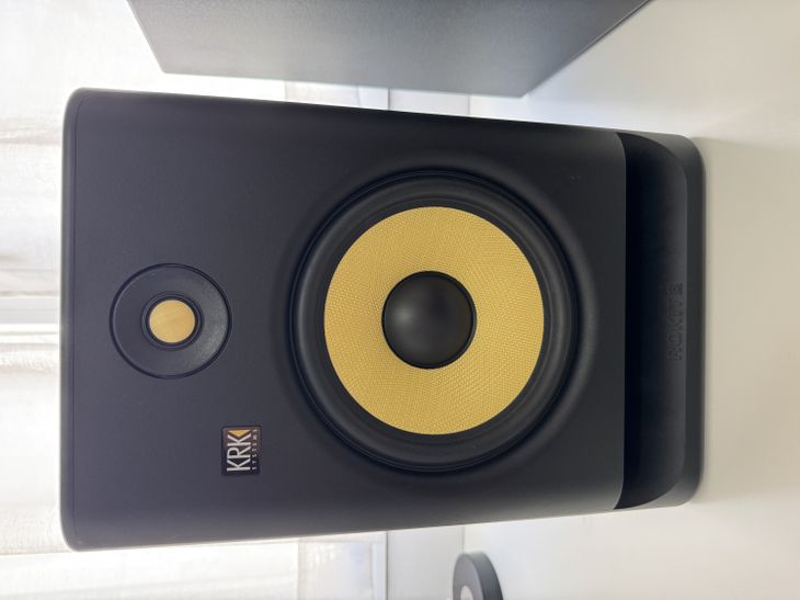 Rokit 8 G4 KRK MONITORES ESTUDIO 8 PULGADAS - Imagen2