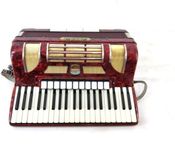 Stradella accordion
 - Image