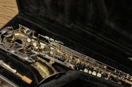 Yamaha Alto Saxophone YAS-26 with 3 mouthpieces - Imagen