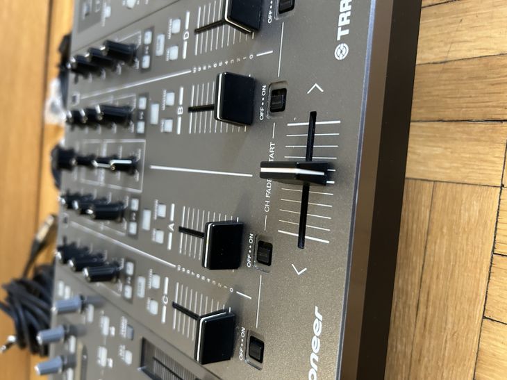 Controladora Pioneer DDJT1 - Bild2