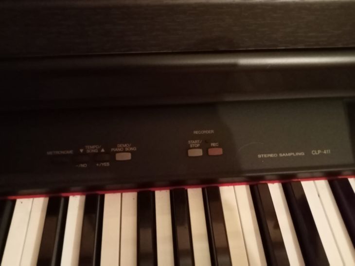 Piano Yamaha Clavinova  ` - Immagine2