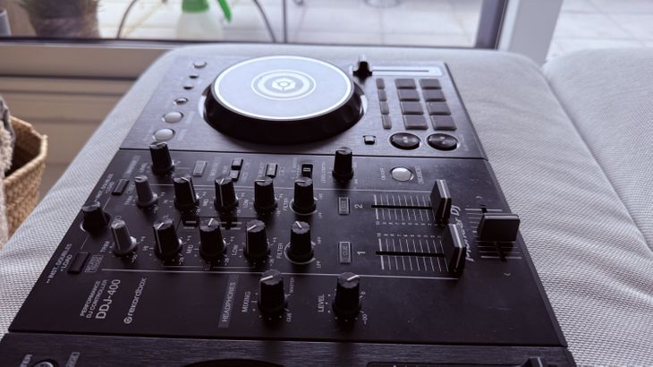 Pioneer DDJ400 con caja - Image2