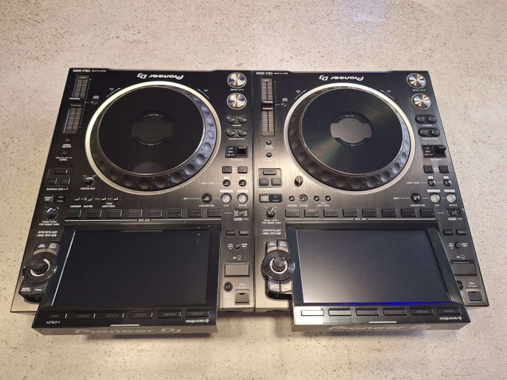 2x Pioneer DJ CDJ-3000 - Imagen3