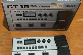 Boss GT-1B Multieffektprozessor für Bass
 - Bild