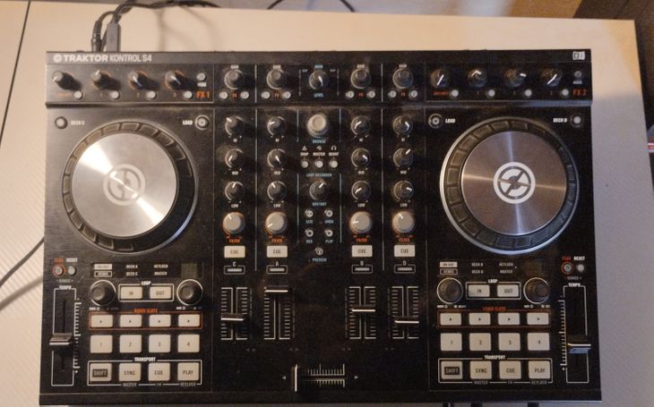 A vendre Traktor S4 Mk2 - Imagen por defecto