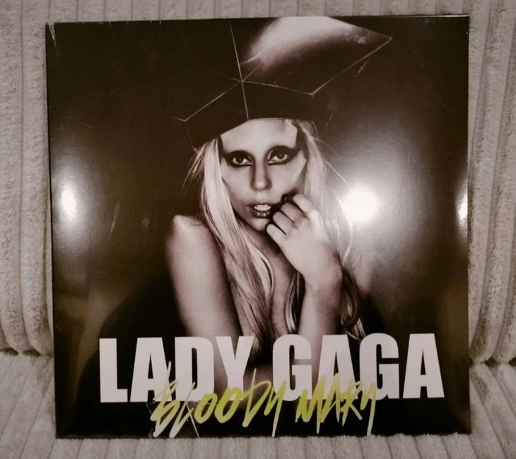 Lady Gaga vinilo bloody Mary, efecto luminiscente - Immagine2