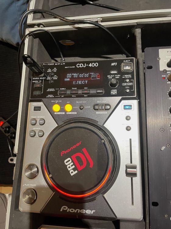 Set Pioneer CDJ 400 con Flightcase - Imagen3