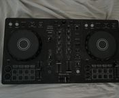 Pioneer DDJ Flx4
 - Bild