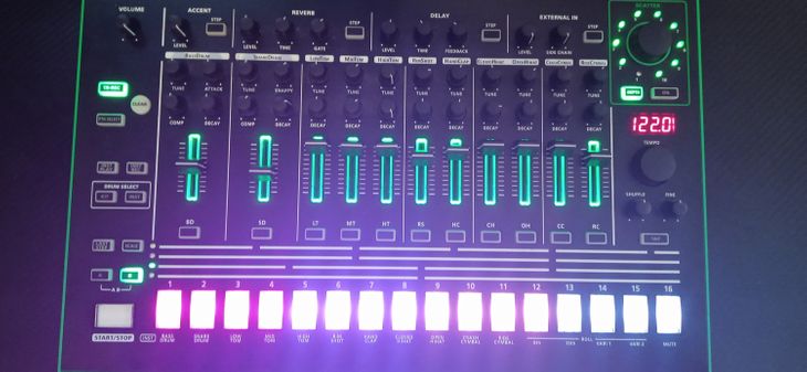 Roland TR8 Caja de Ritmos - Bild4