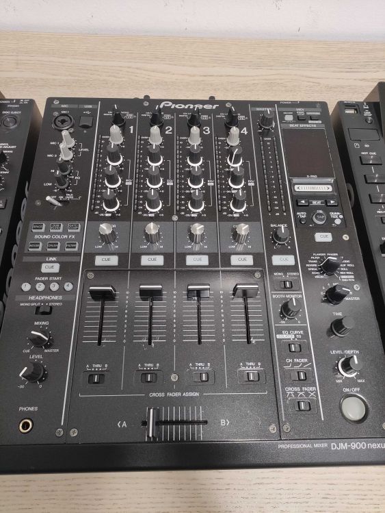 Set Pioneer DJ CDJ2000 Nexus + DJM900 Nexus - Imagen3