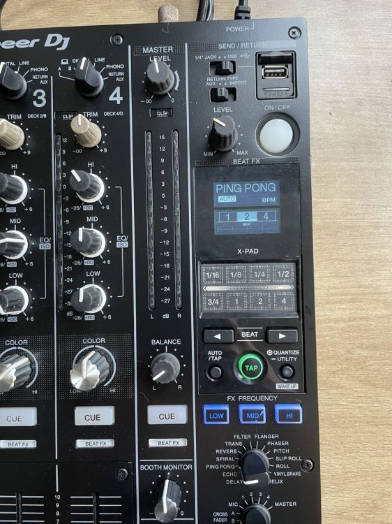 one pioneer mixer DJM 900nxs2 - Bild2