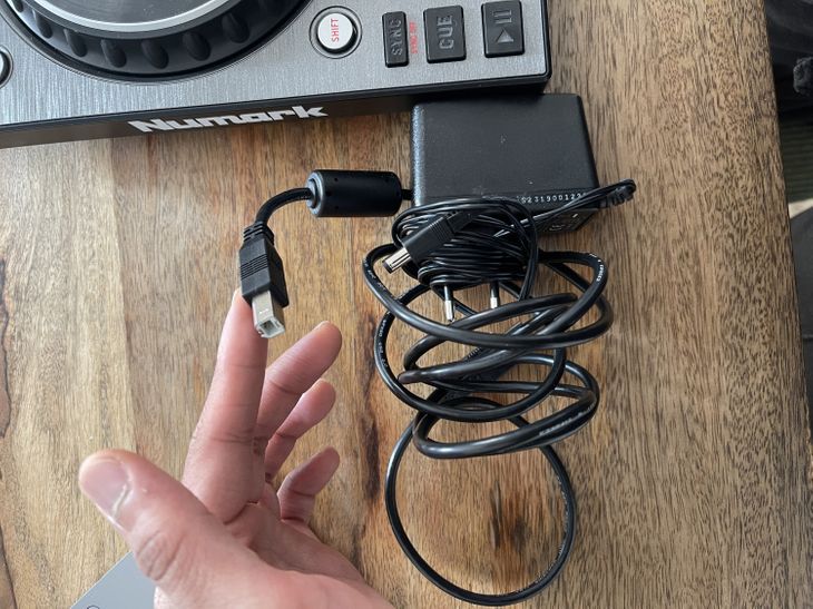 Numark NS4FX - Bild3