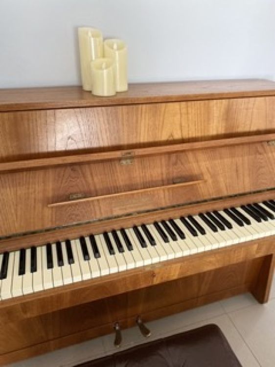 Piano Ekström de pared - Image2