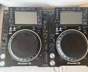 a pair of pioneer cdj 2000 nxs2 - Imagen