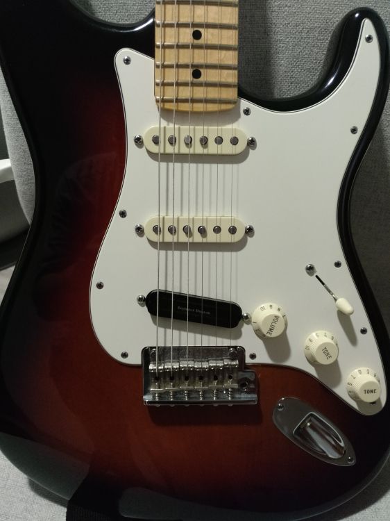Fender American Standard Stratocaster como nueva - Imagen5