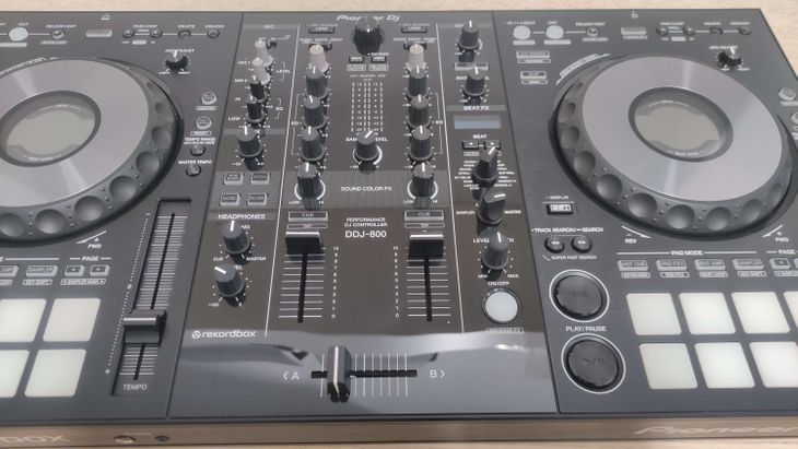 Pioneer DJ DDJ-800 - Immagine3