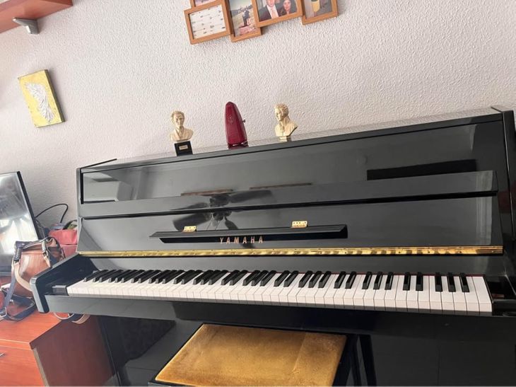 Vendo Piano Yamaha C108 - Image3