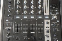 Table de mixage pro Pioneer DJ 750 - Imagen