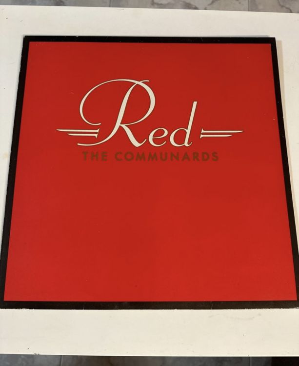 Red - The Communards - Imagen por defecto